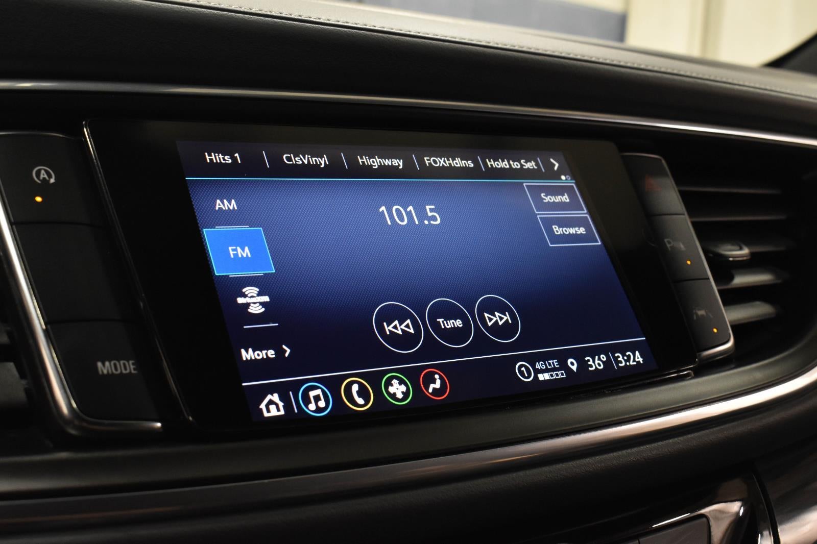 2024 Buick Enclave Essence