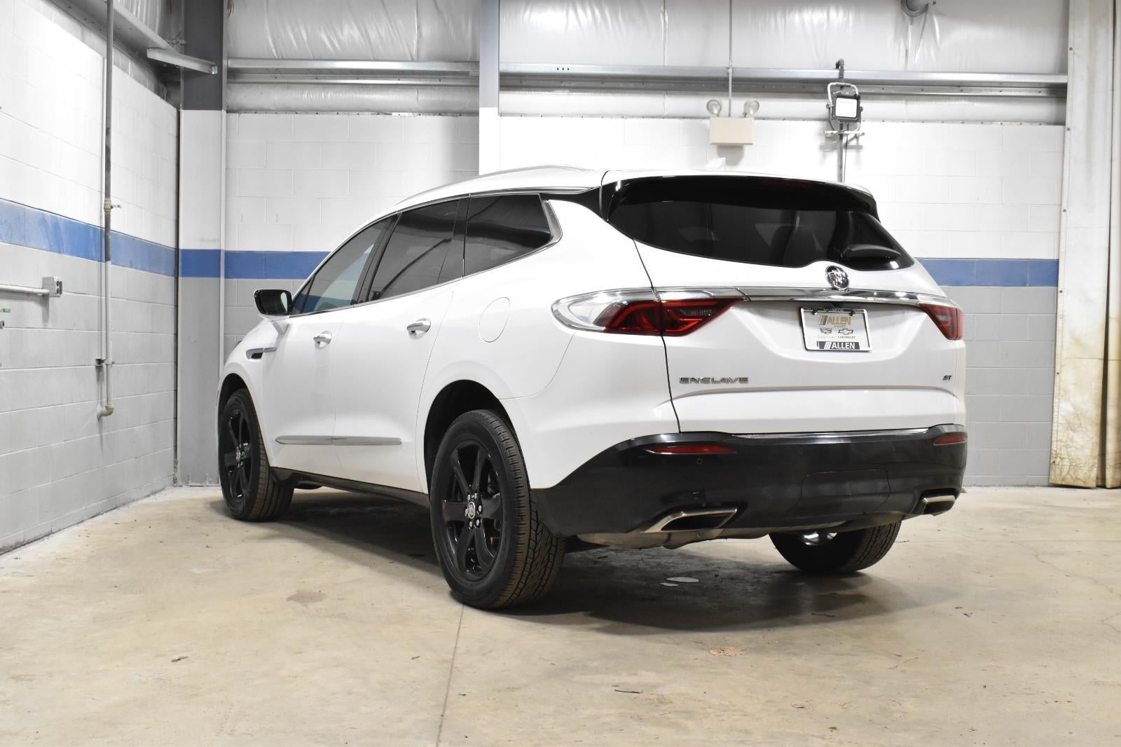 2024 Buick Enclave Essence