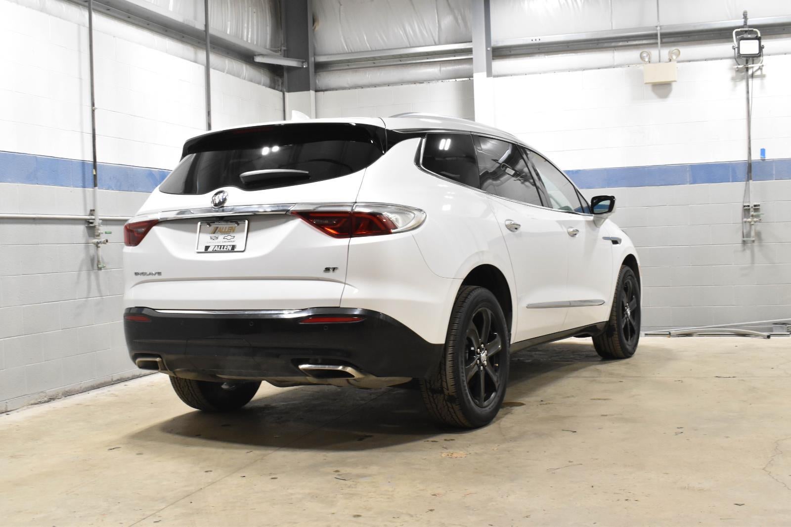 2024 Buick Enclave Essence