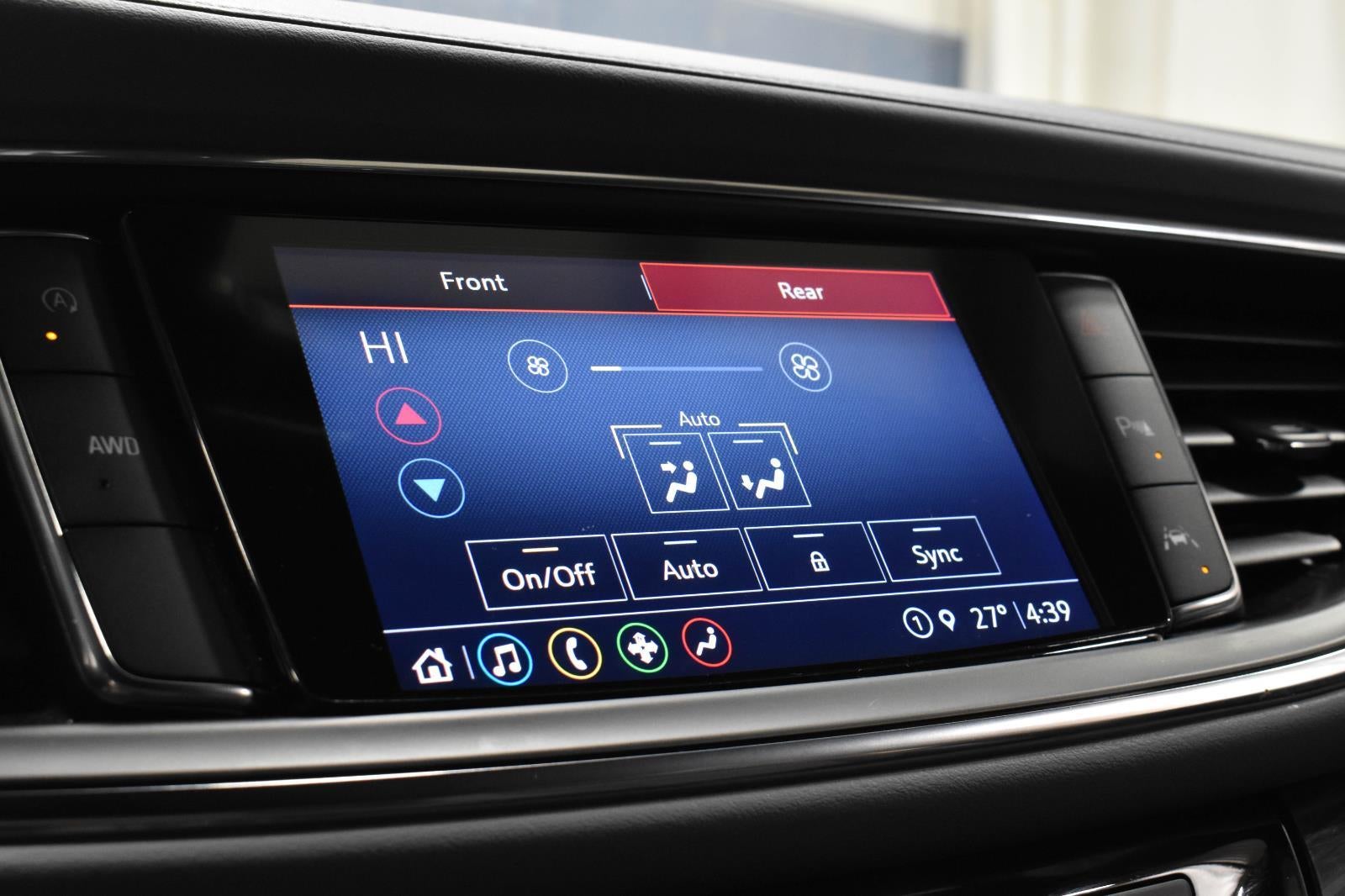 2022 Buick Enclave Essence