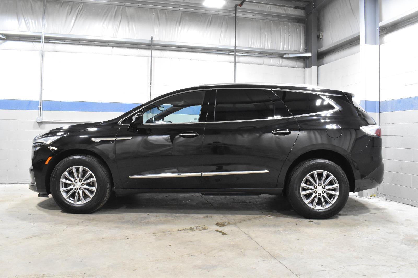 2022 Buick Enclave Essence