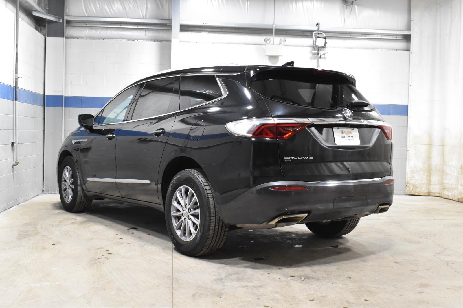 2023 Buick Enclave Essence