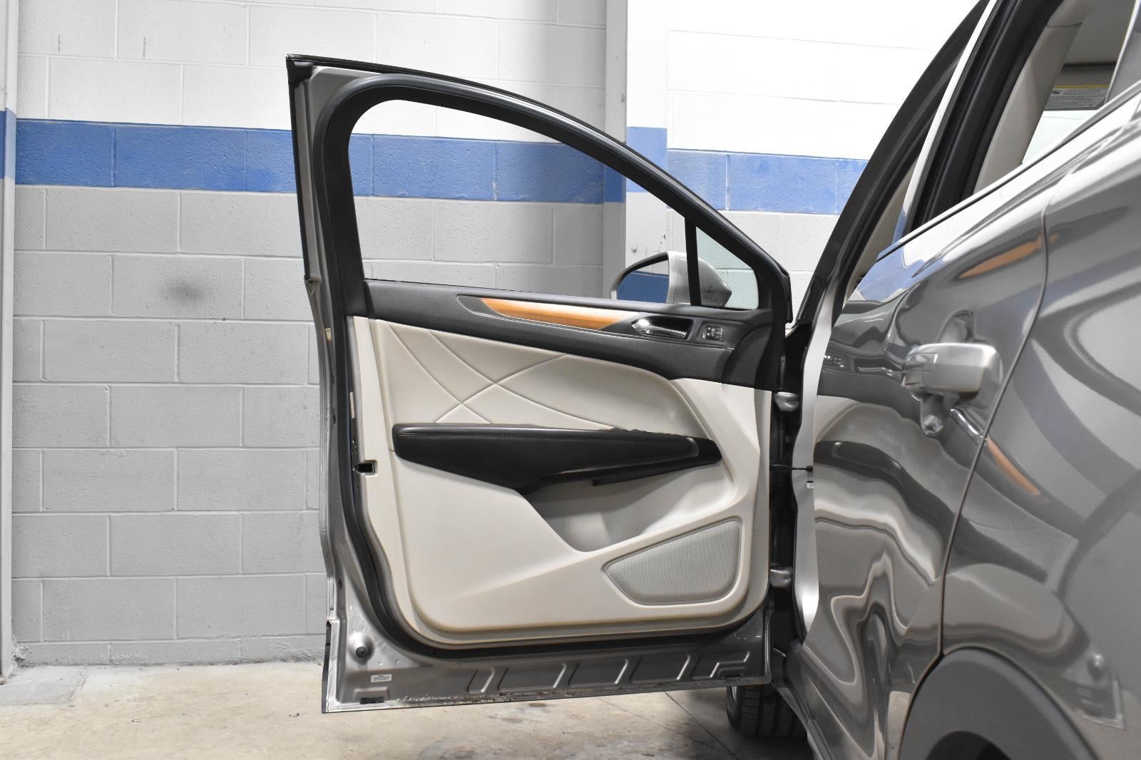 2019 Lincoln MKC Select