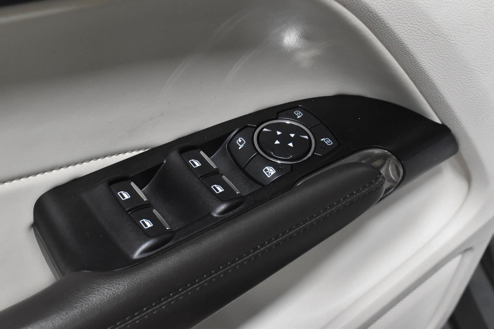 2019 Lincoln MKC Select