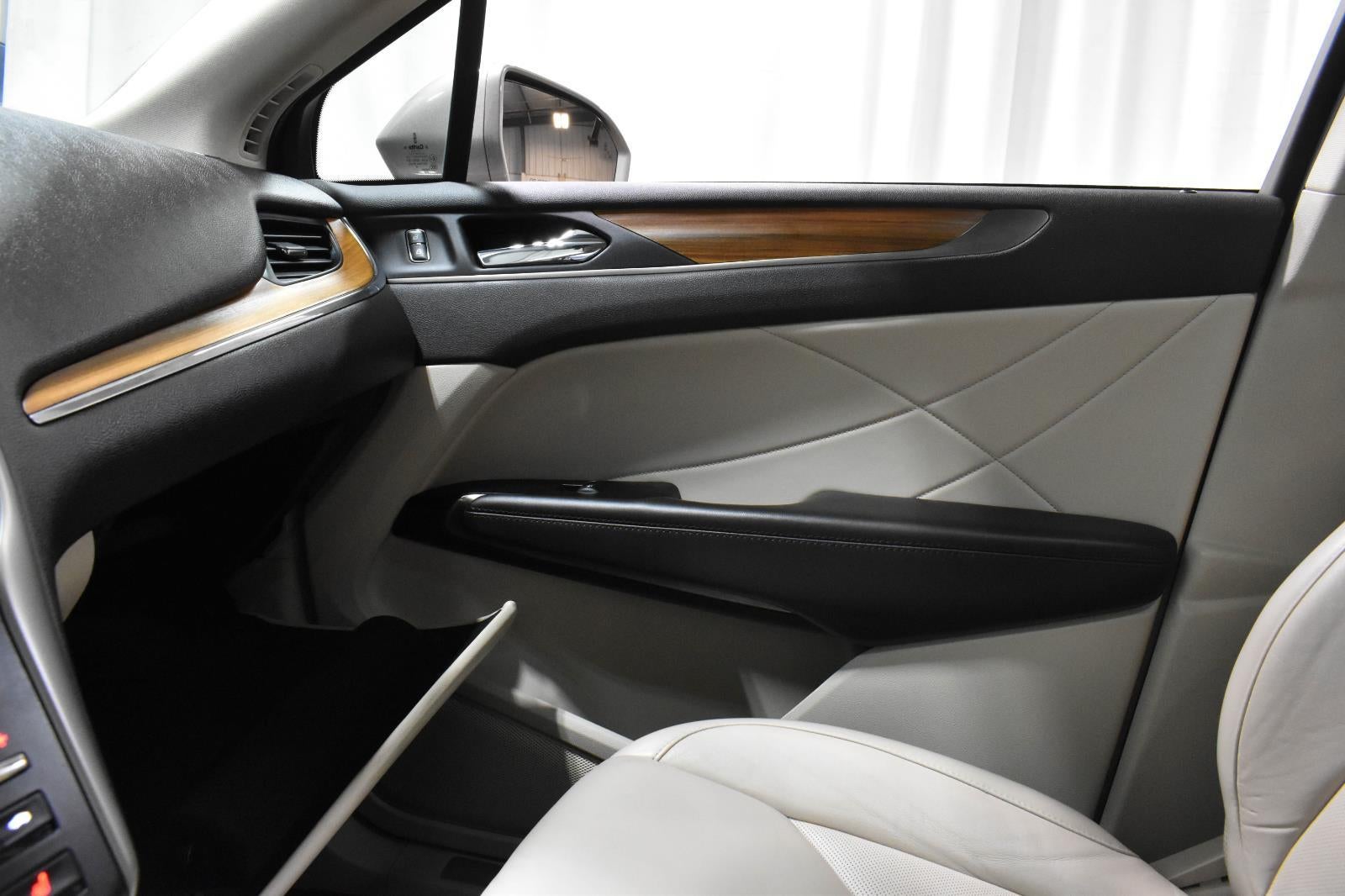 2019 Lincoln MKC Select