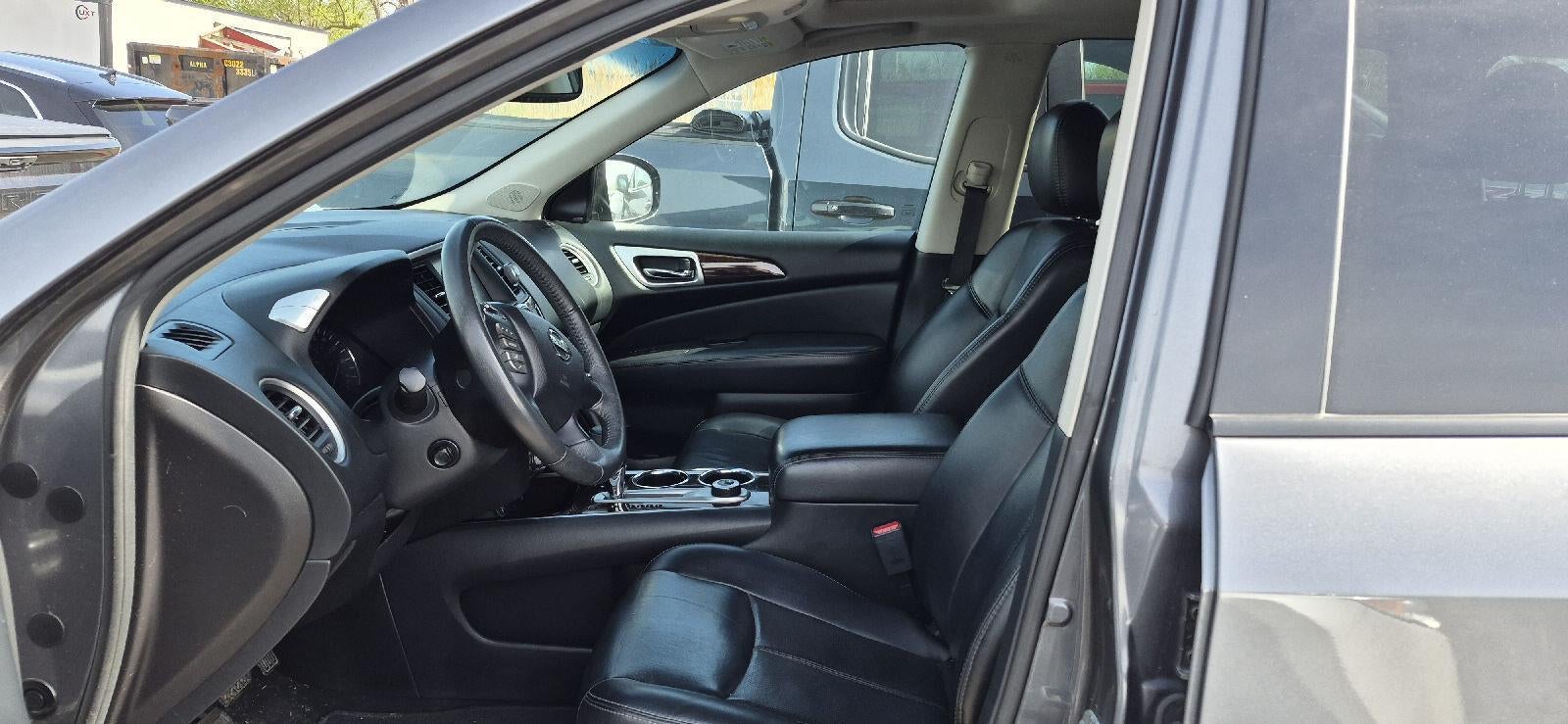 2015 Nissan Pathfinder Platinum