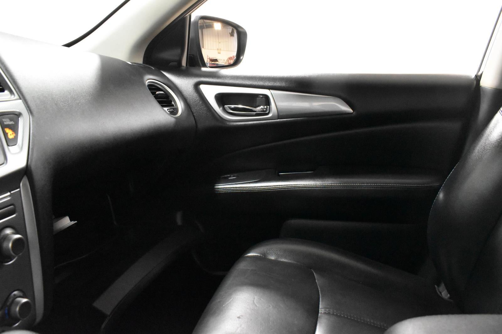 2019 Nissan Pathfinder SL