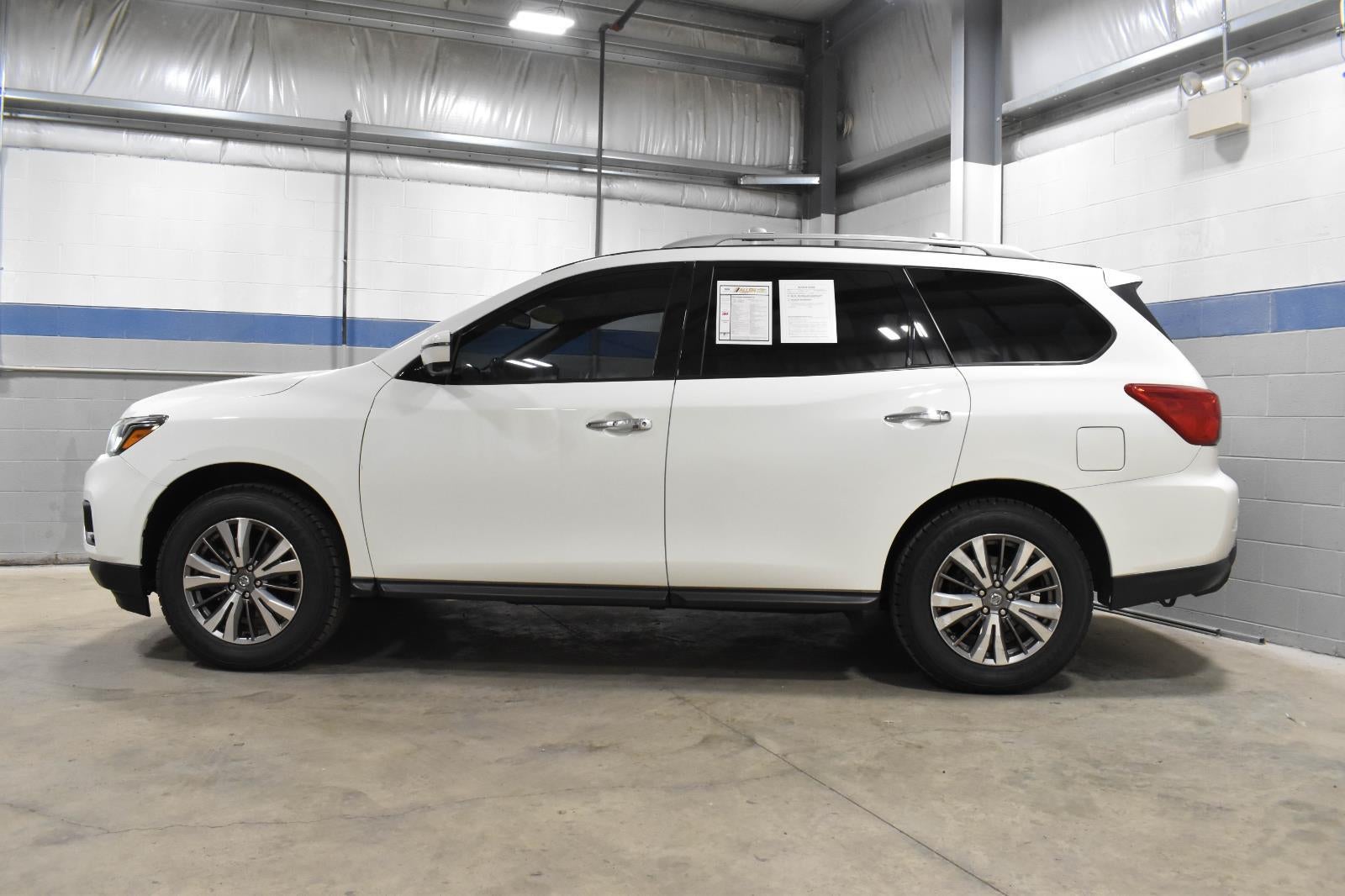 2019 Nissan Pathfinder SL