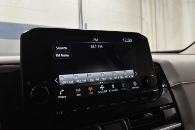 2022 Nissan Pathfinder SL 4WD