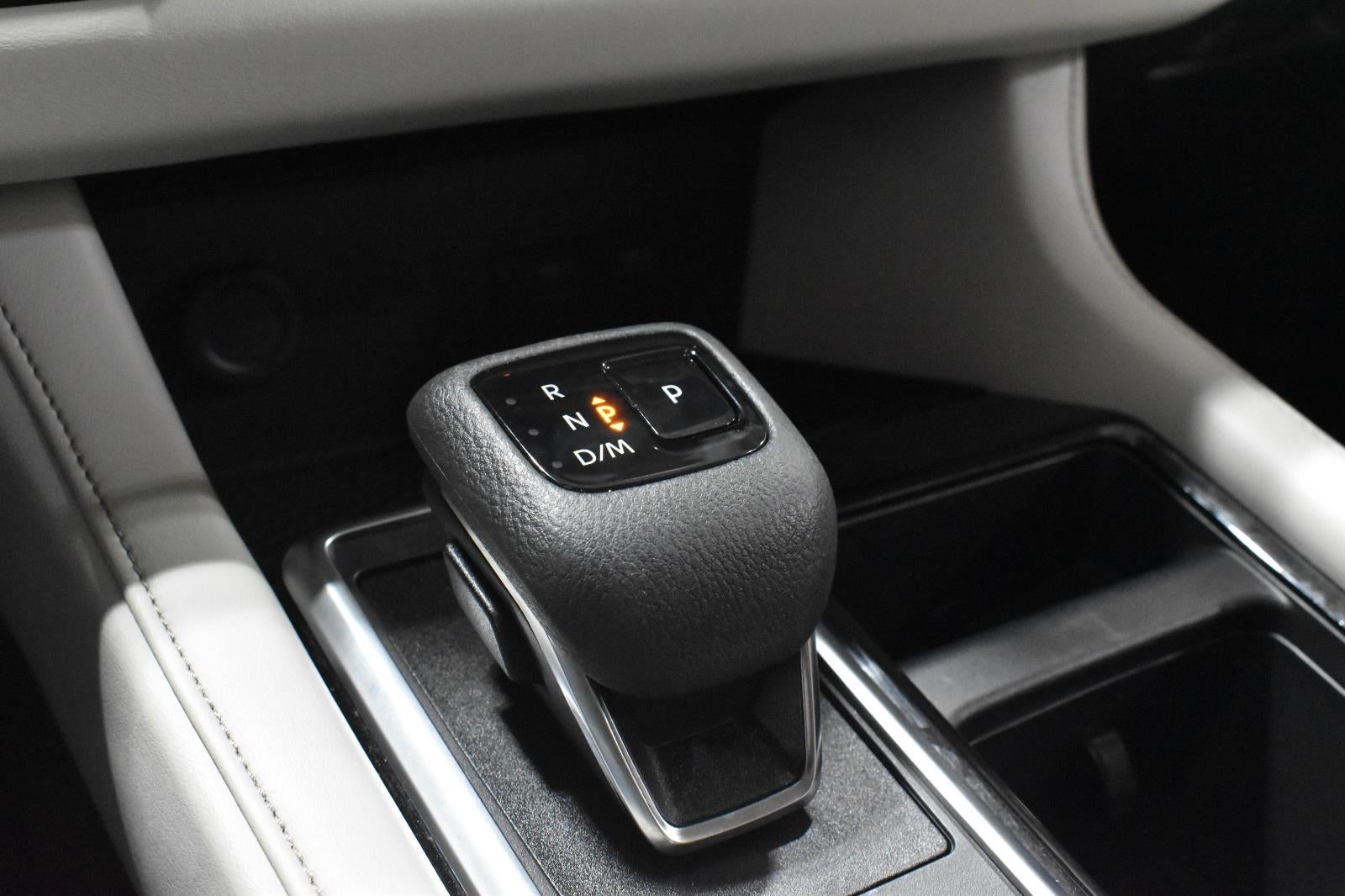 2022 Nissan Pathfinder SL 4WD