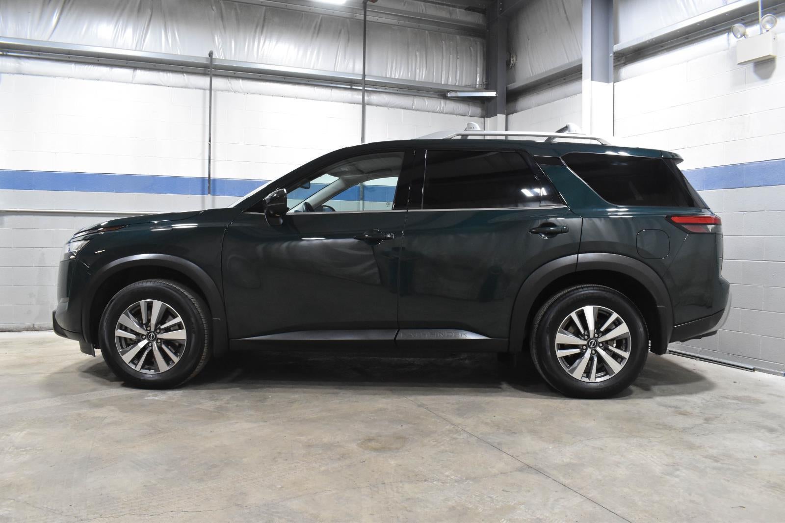 2022 Nissan Pathfinder SL 4WD