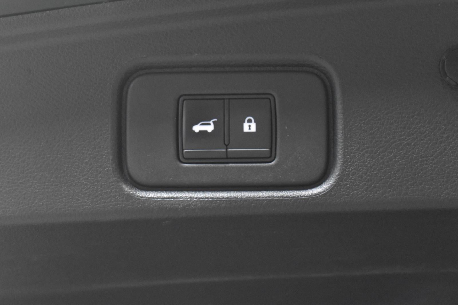 2022 Nissan Pathfinder SL 4WD