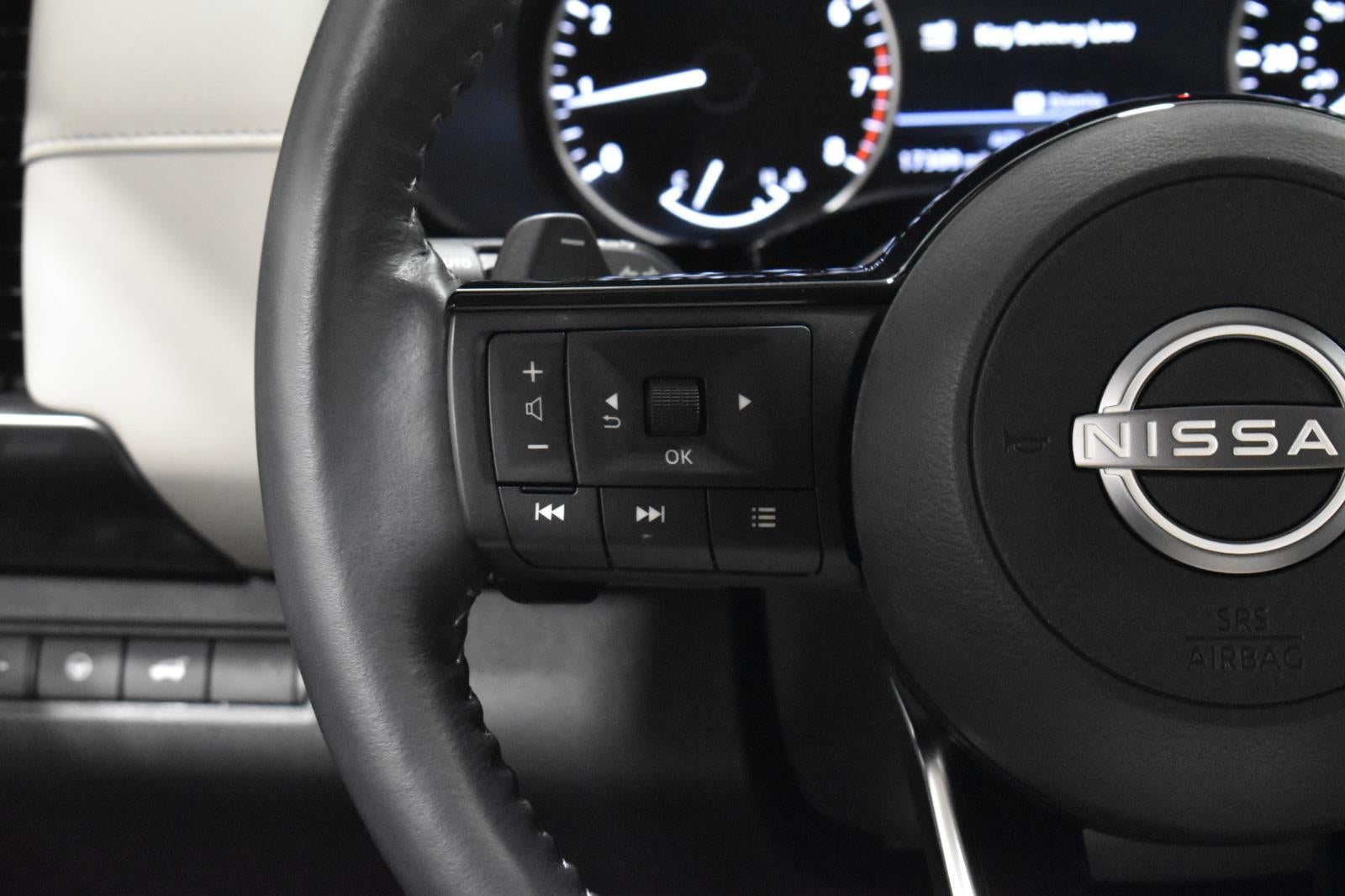 2022 Nissan Pathfinder SL 4WD