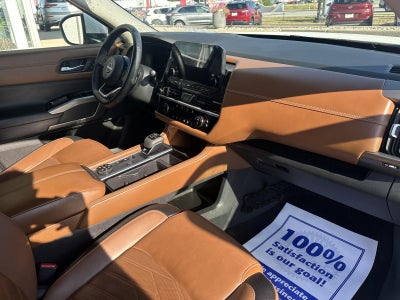 2023 Nissan Pathfinder Platinum 4WD