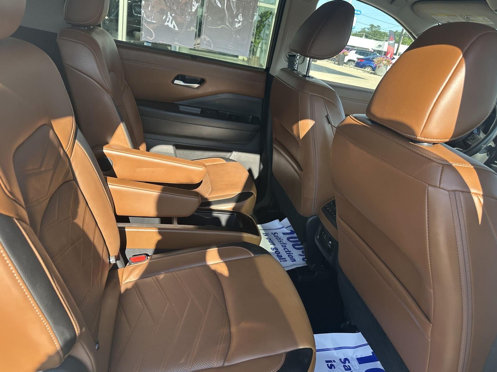 2023 Nissan Pathfinder Platinum 4WD