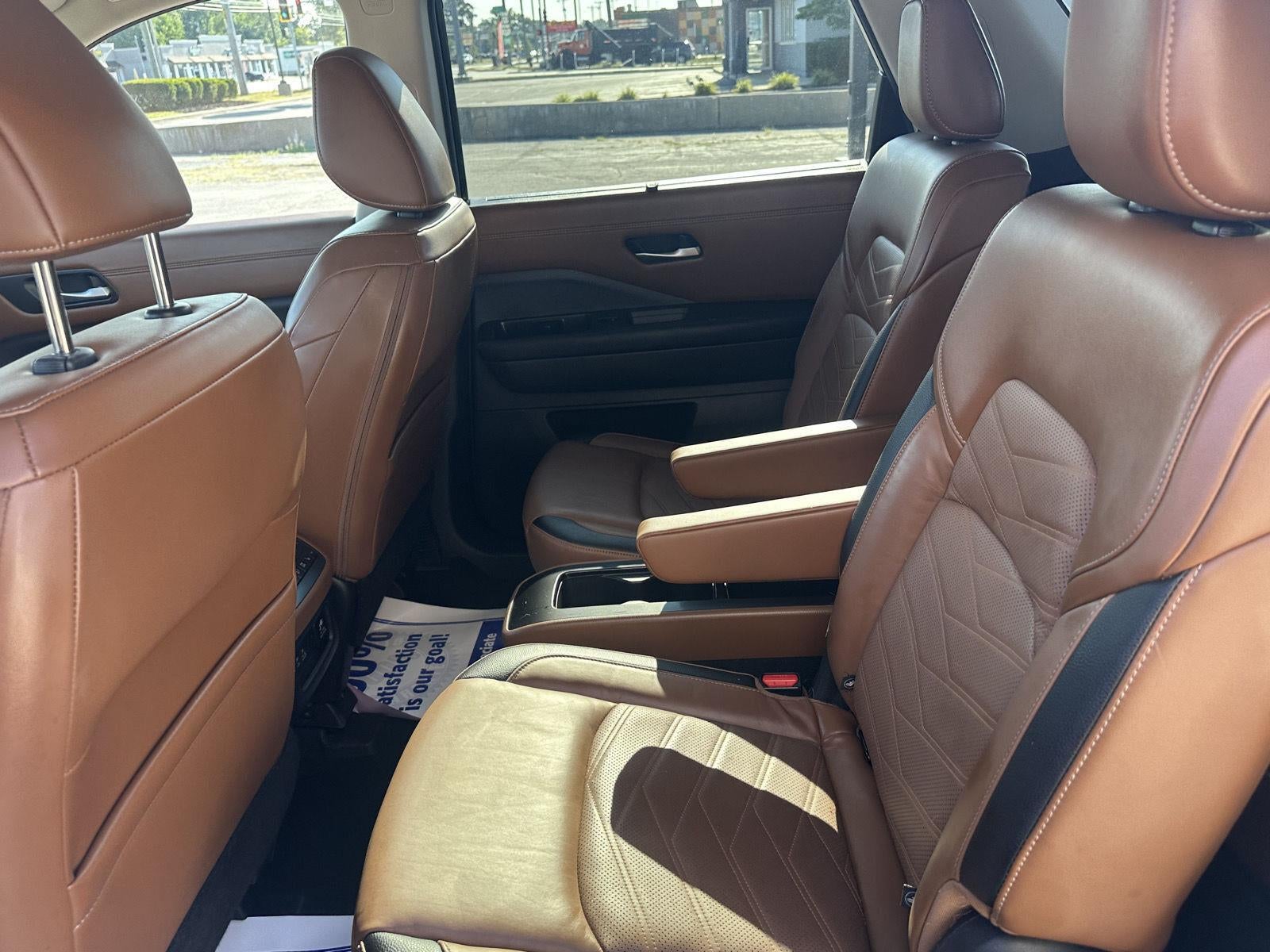 2023 Nissan Pathfinder Platinum 4WD