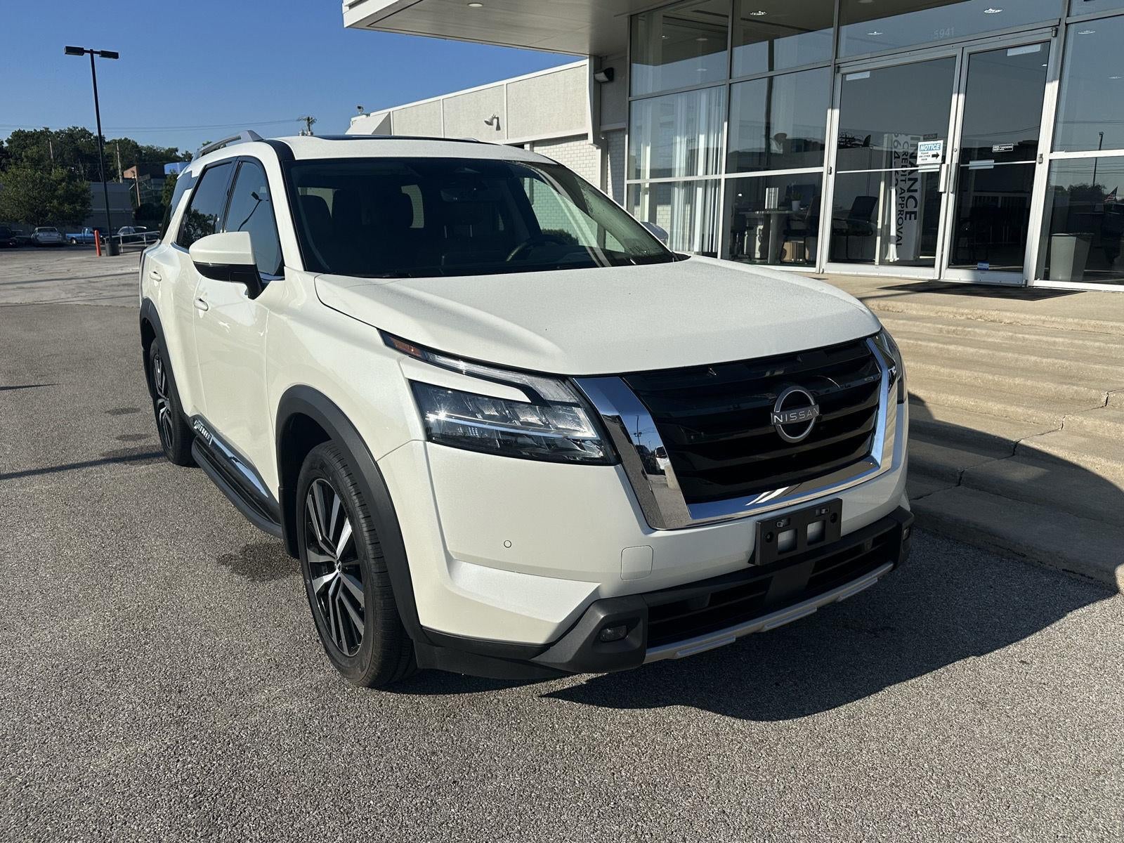 2023 Nissan Pathfinder Platinum 4WD
