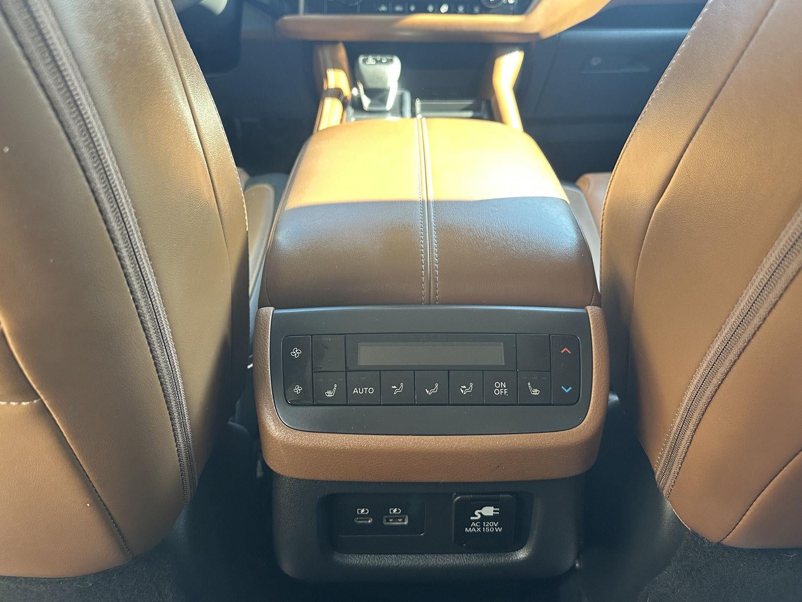 2023 Nissan Pathfinder Platinum 4WD