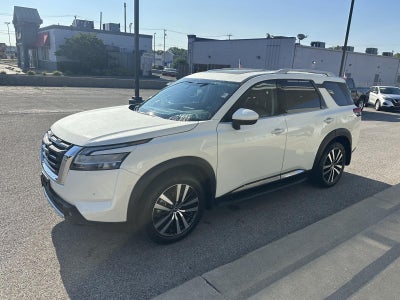 2023 Nissan Pathfinder Platinum 4WD
