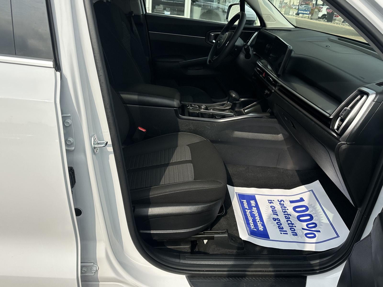 2025 Kia Sorento LX