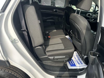 2025 Kia Sorento LX