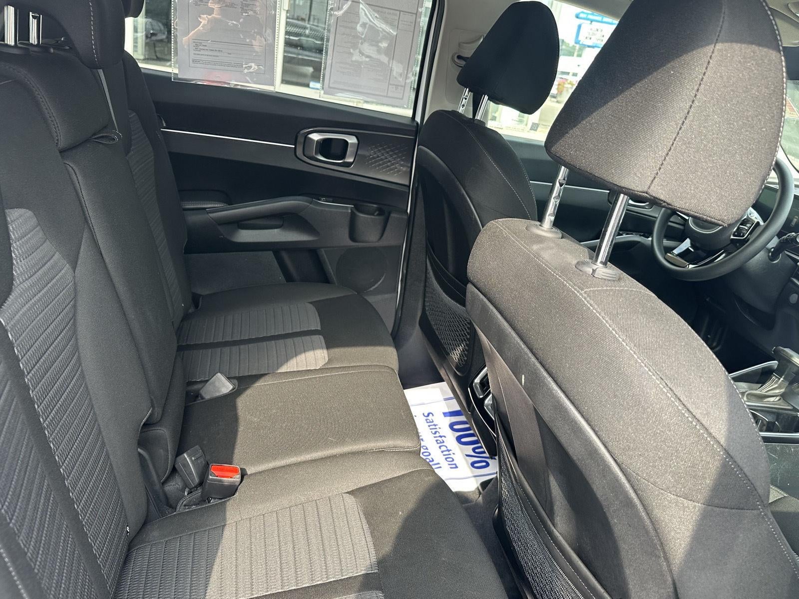 2025 Kia Sorento LX