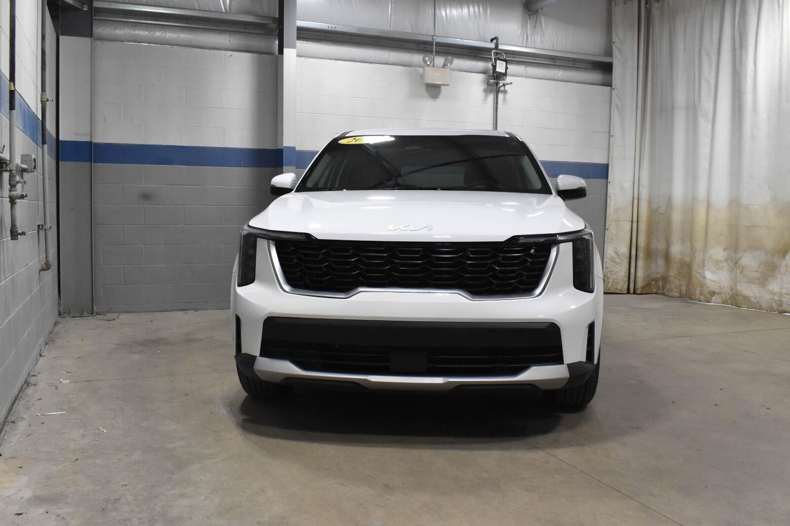2025 Kia Sorento LX