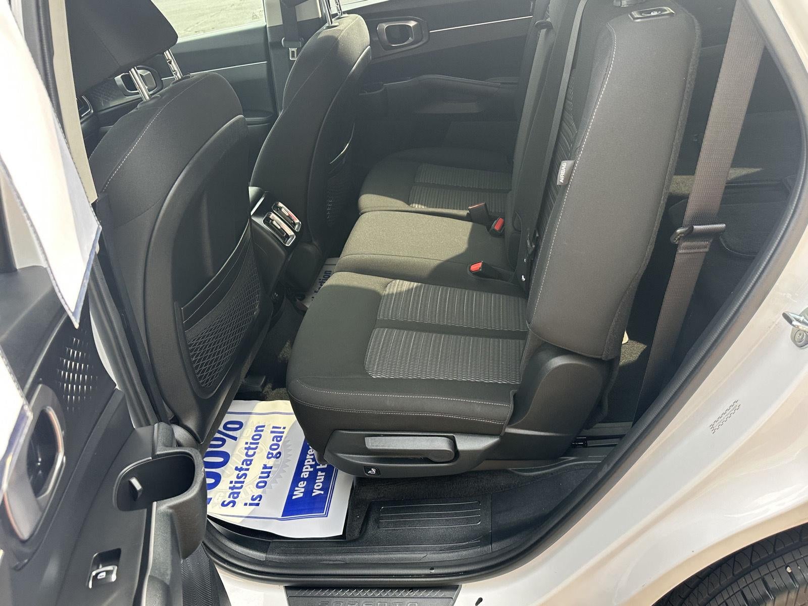 2025 Kia Sorento LX