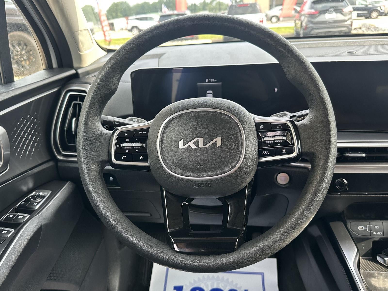 2025 Kia Sorento LX