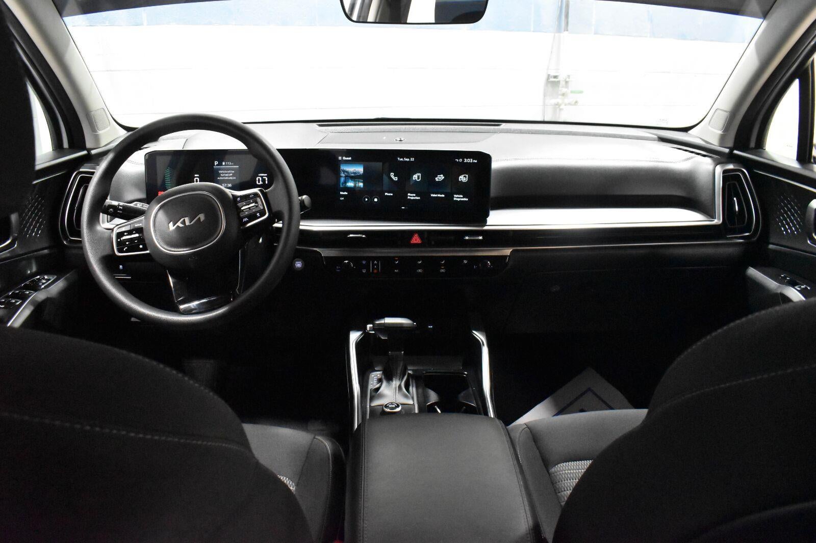 2025 Kia Sorento LX