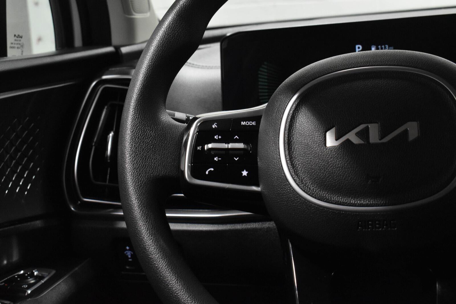 2025 Kia Sorento LX
