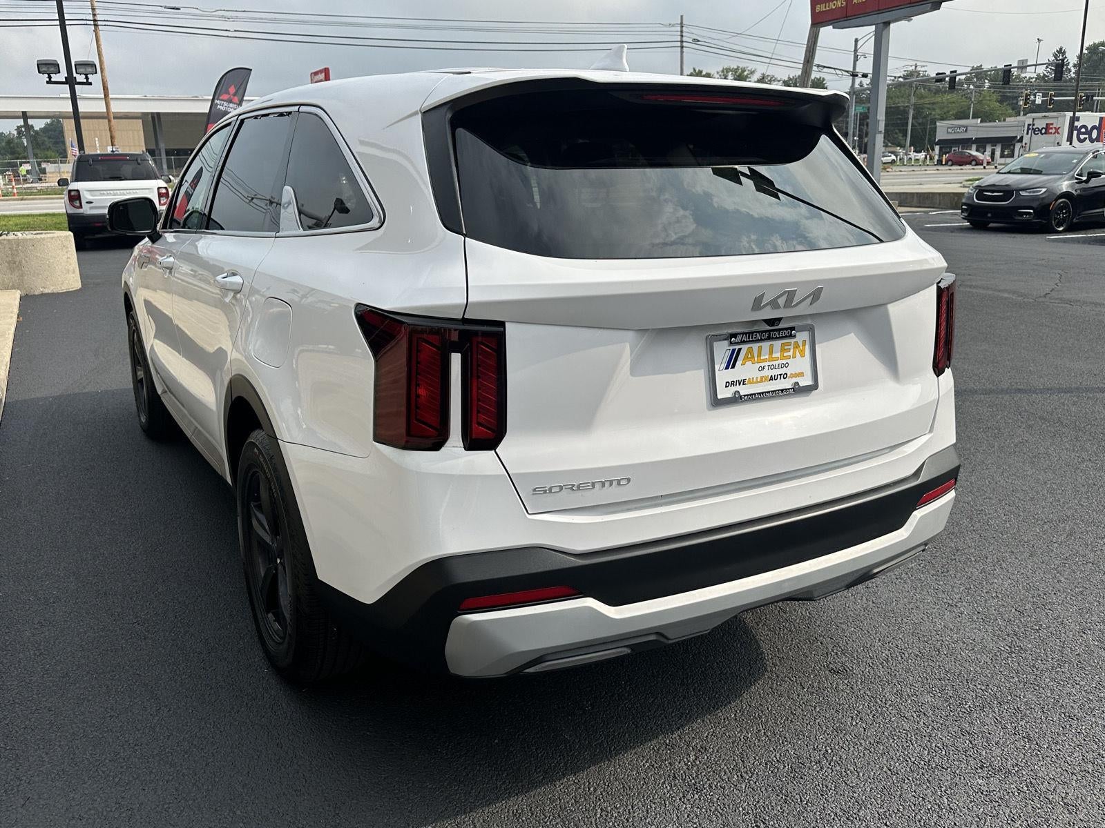 2025 Kia Sorento LX