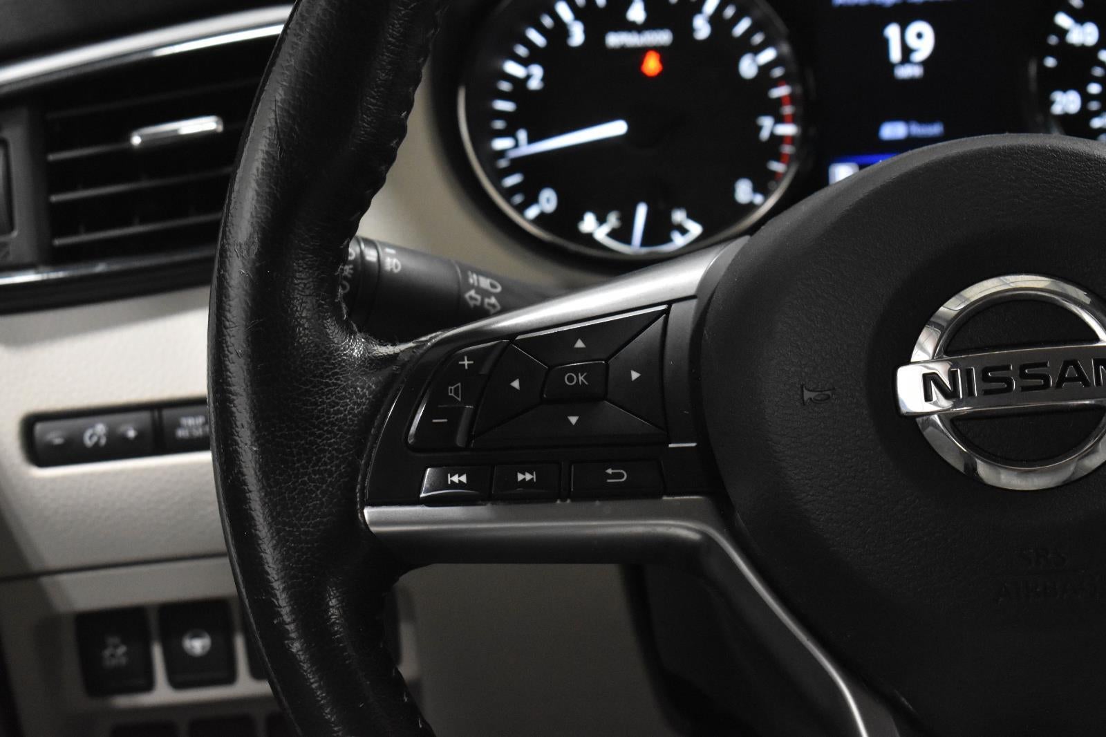2020 Nissan Rogue Sport SV FWD Xtronic CVT