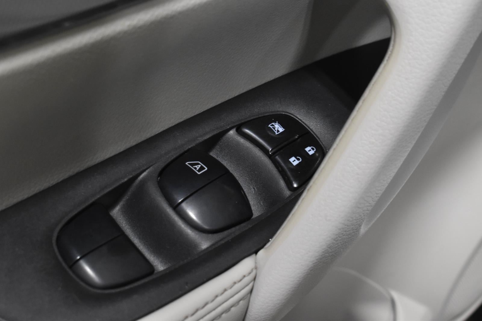 2020 Nissan Rogue Sport SV FWD Xtronic CVT