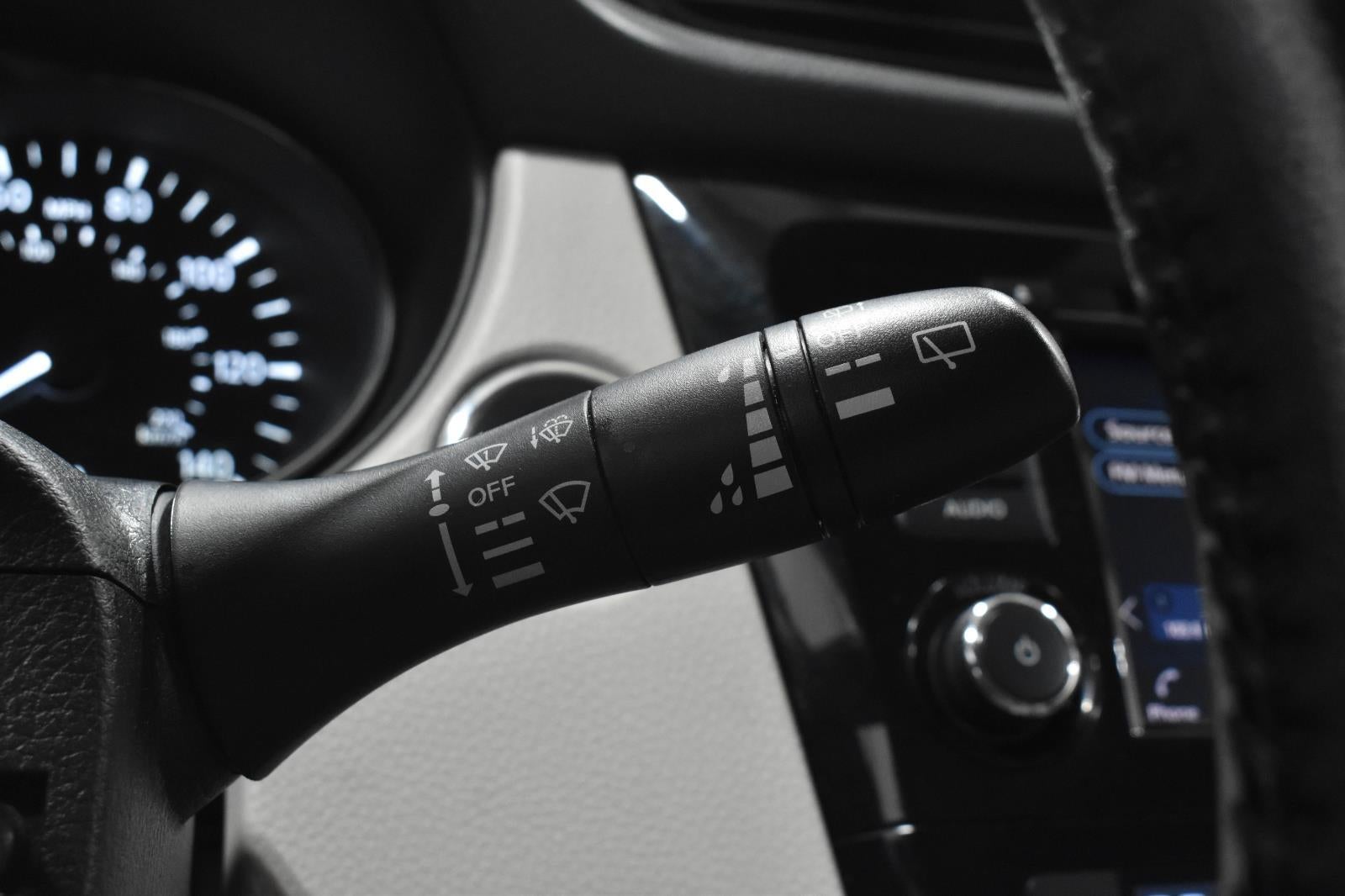 2020 Nissan Rogue Sport SV FWD Xtronic CVT