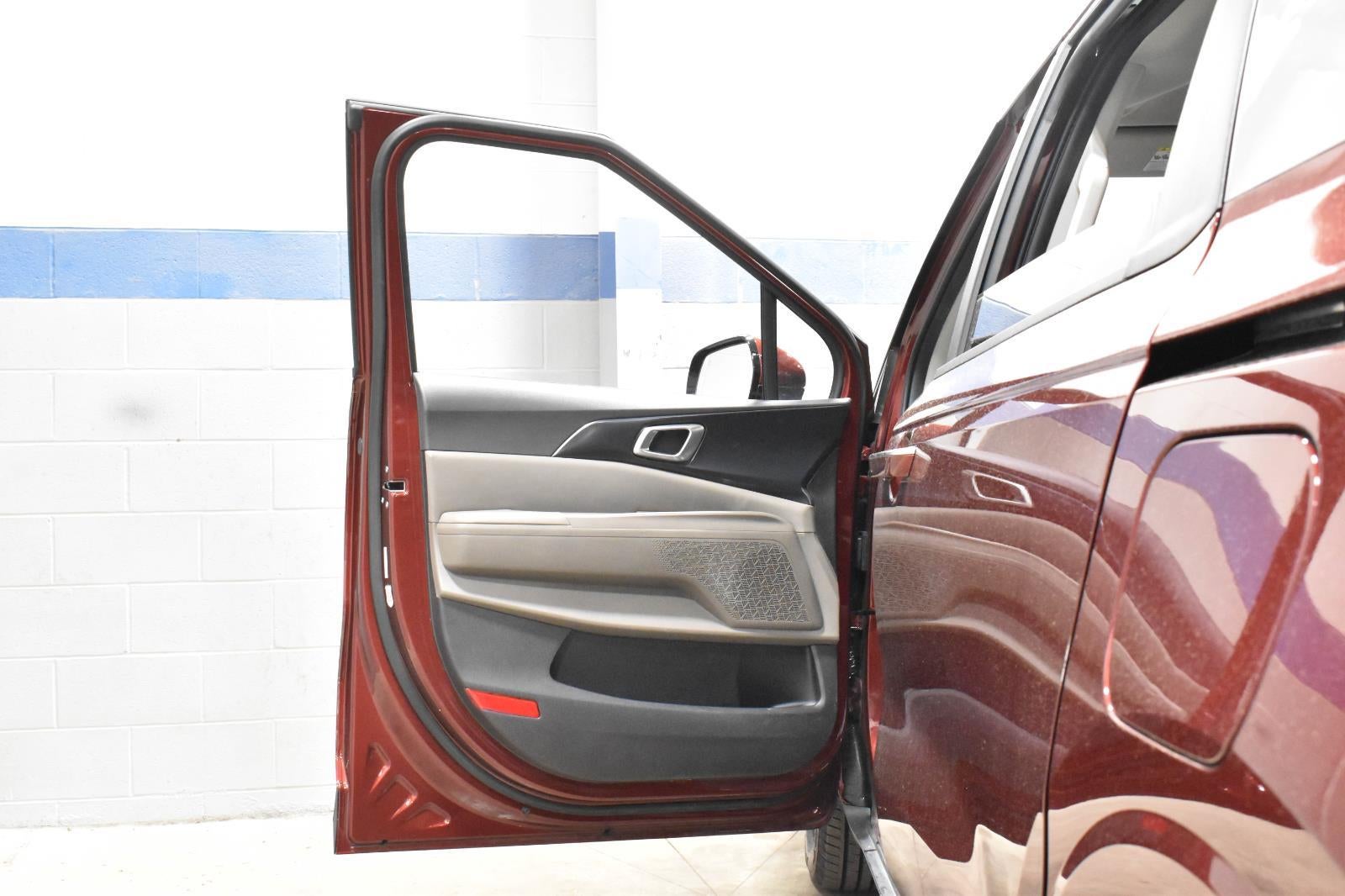 2025 Kia Carnival LXS