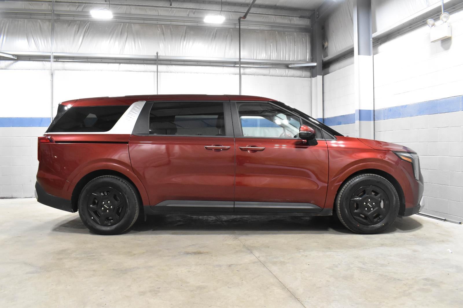 2025 Kia Carnival LXS