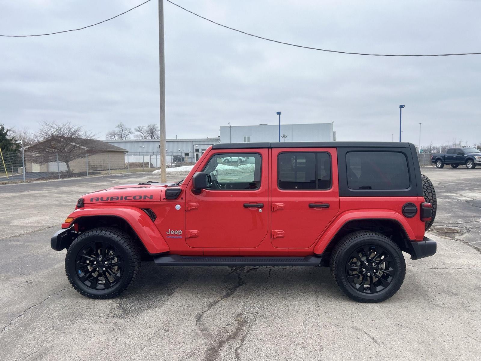 2022 Jeep WRANGLER 4XE UNLIMITED SAHARA 4X4