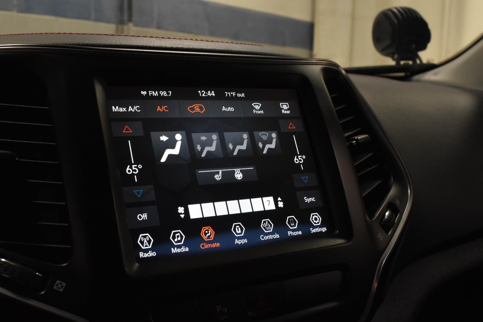 2022 Jeep Cherokee Trailhawk