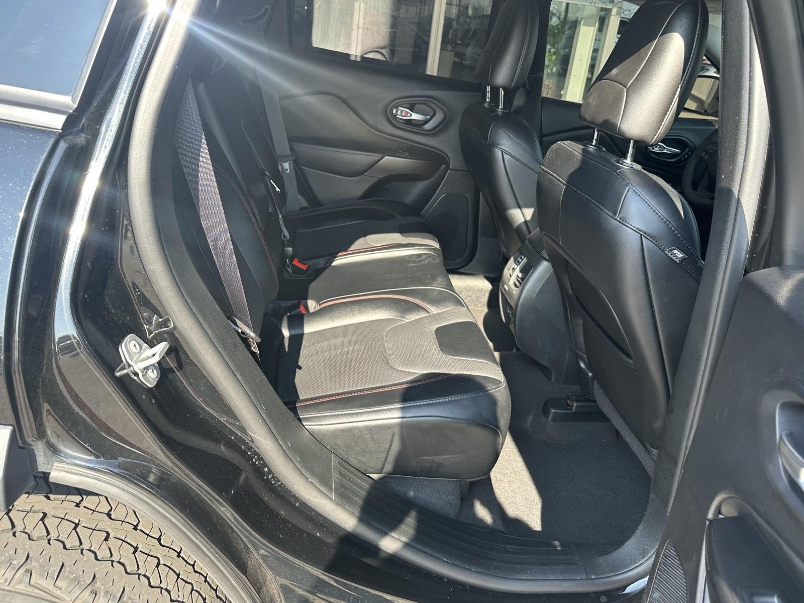 2022 Jeep Cherokee Trailhawk