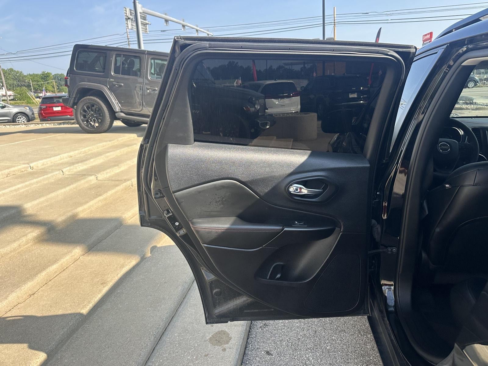 2022 Jeep Cherokee Trailhawk