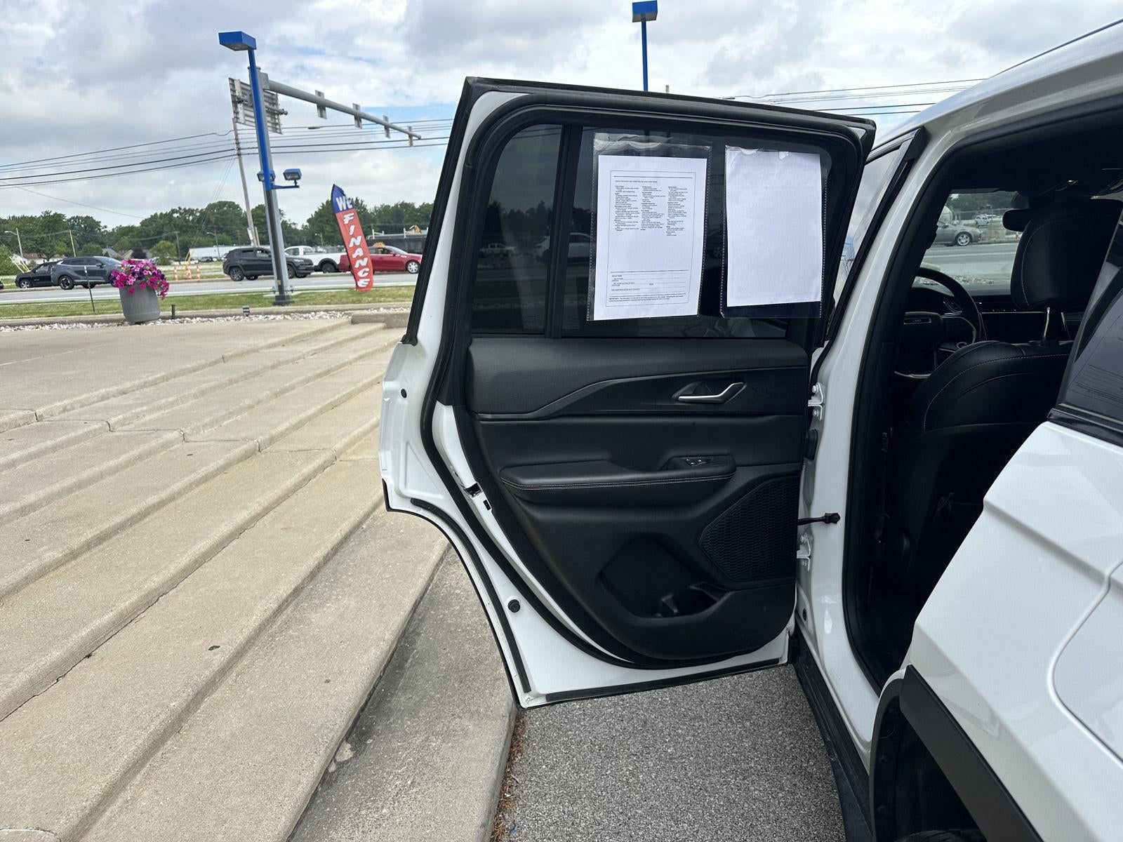 2024 Jeep Grand Cherokee Altitude