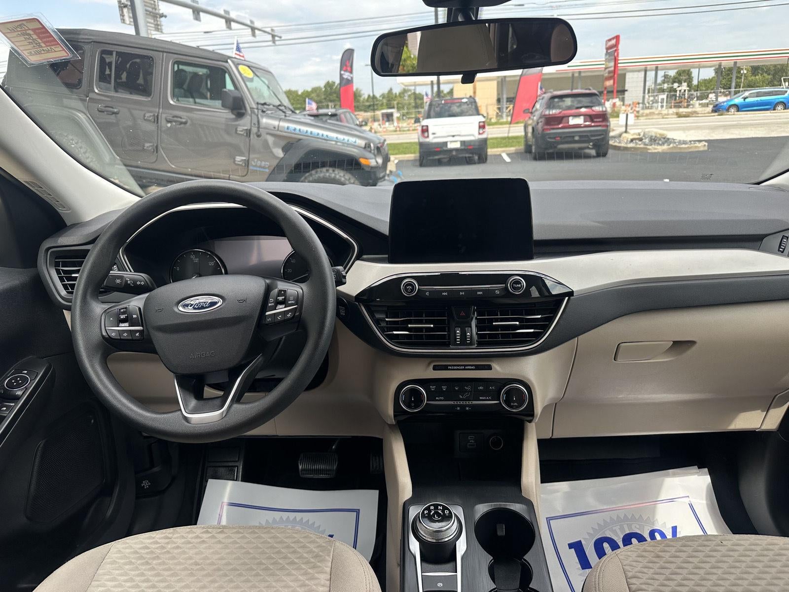 2022 Ford Escape SE Hybrid
