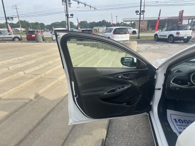 2025 Chevrolet Malibu LT
