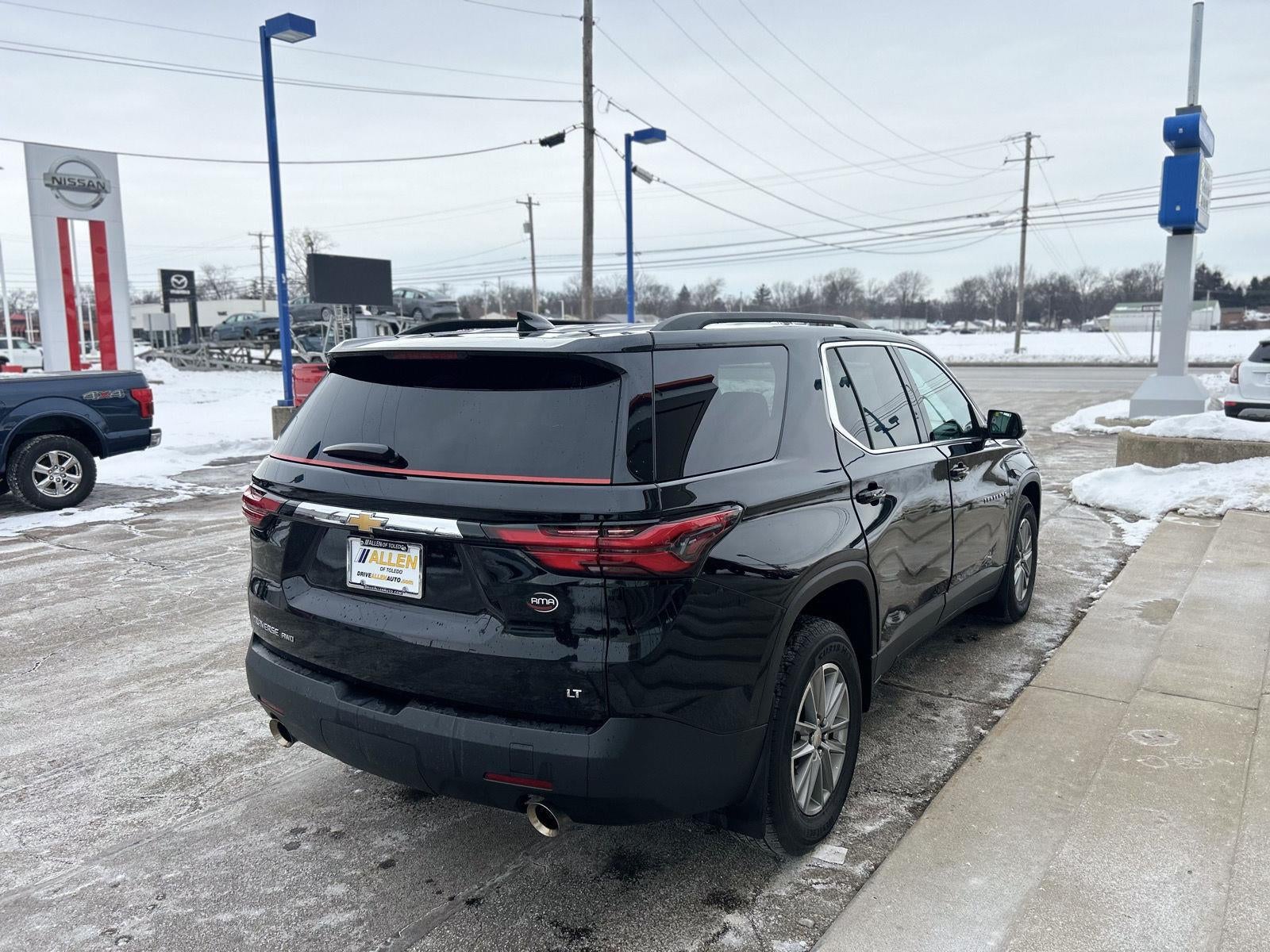 2023 Chevrolet Traverse LT Leather