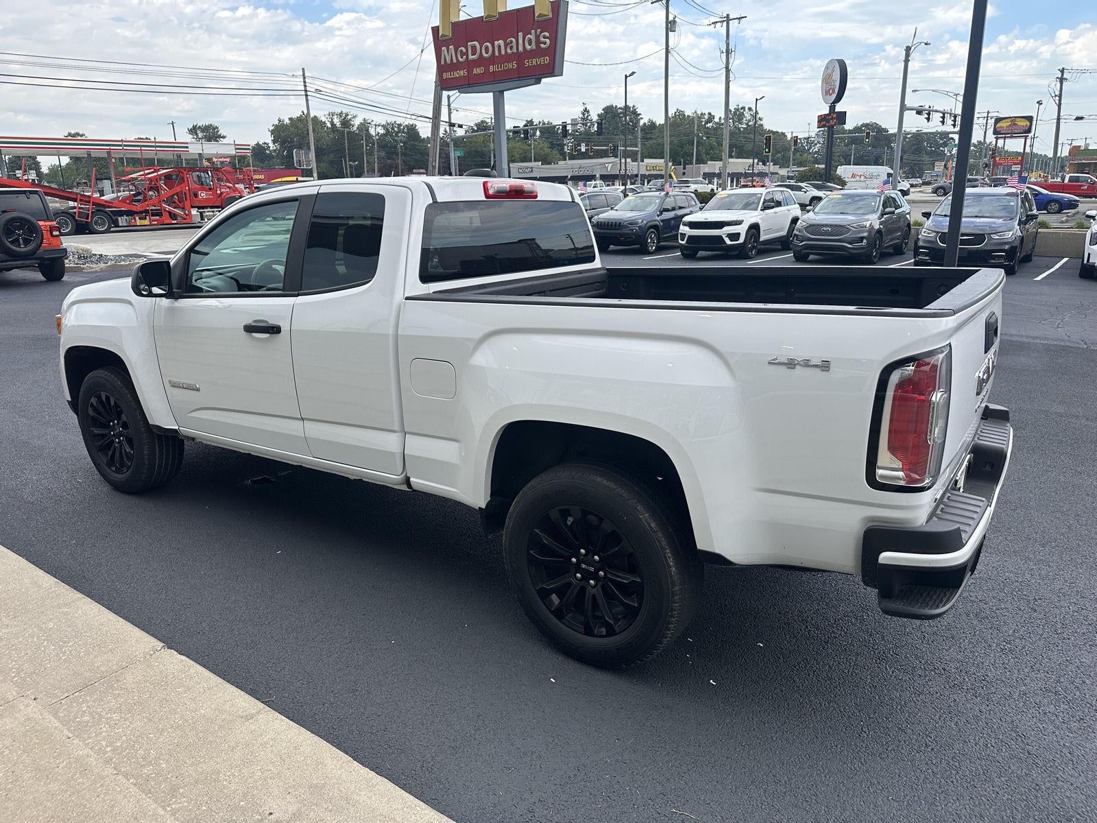 2022 GMC Canyon 4WD Elevation Standard