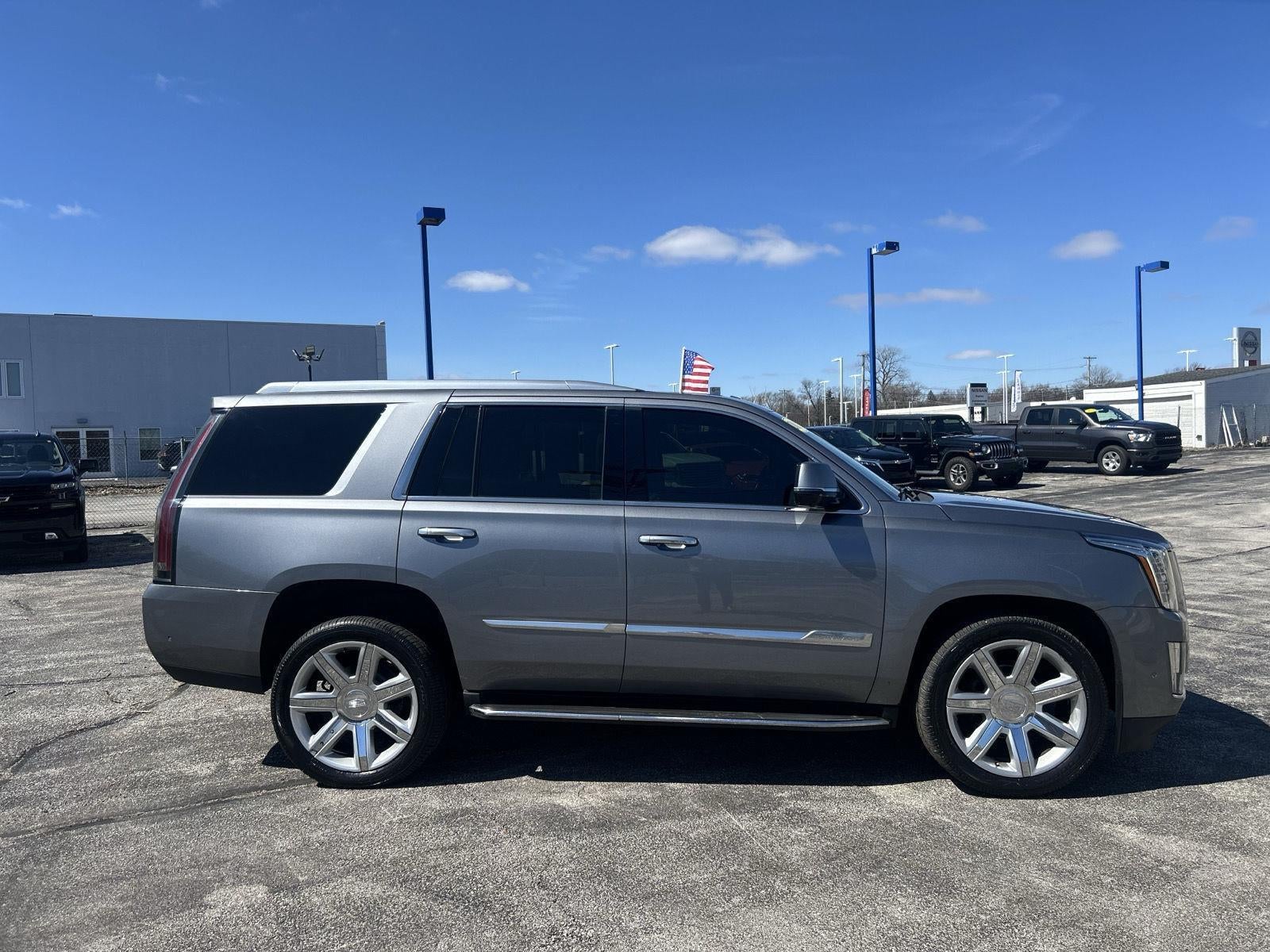2018 Cadillac Escalade Luxury