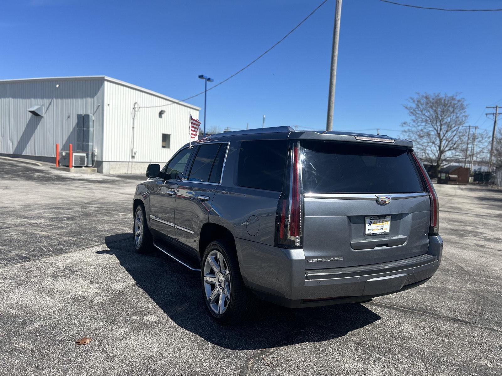 2018 Cadillac Escalade Luxury