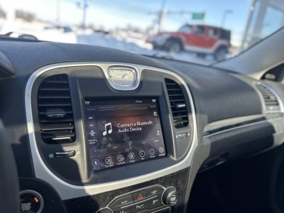 2023 Chrysler 300 300 Touring L