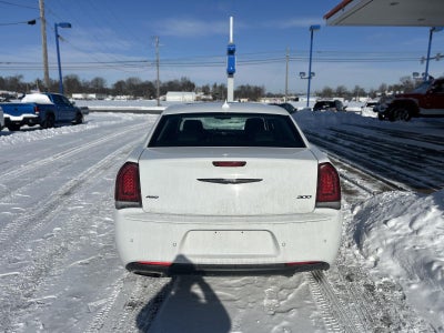 2023 Chrysler 300 300 Touring L